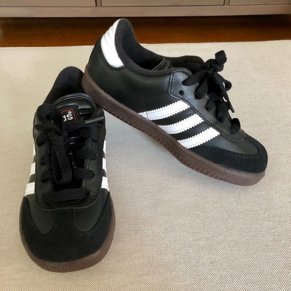 Adidas Sambas Little Kids size 12.5